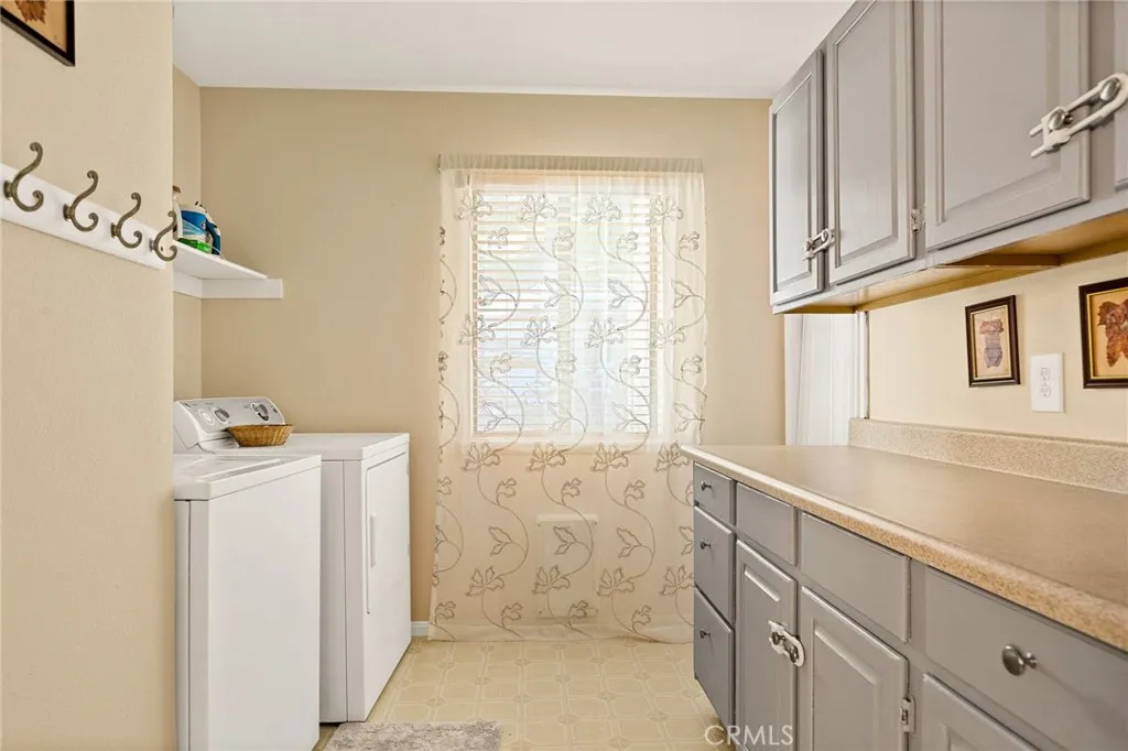 707 Virginia Court, Lake Arrowhead, California 92352 home-pic-18