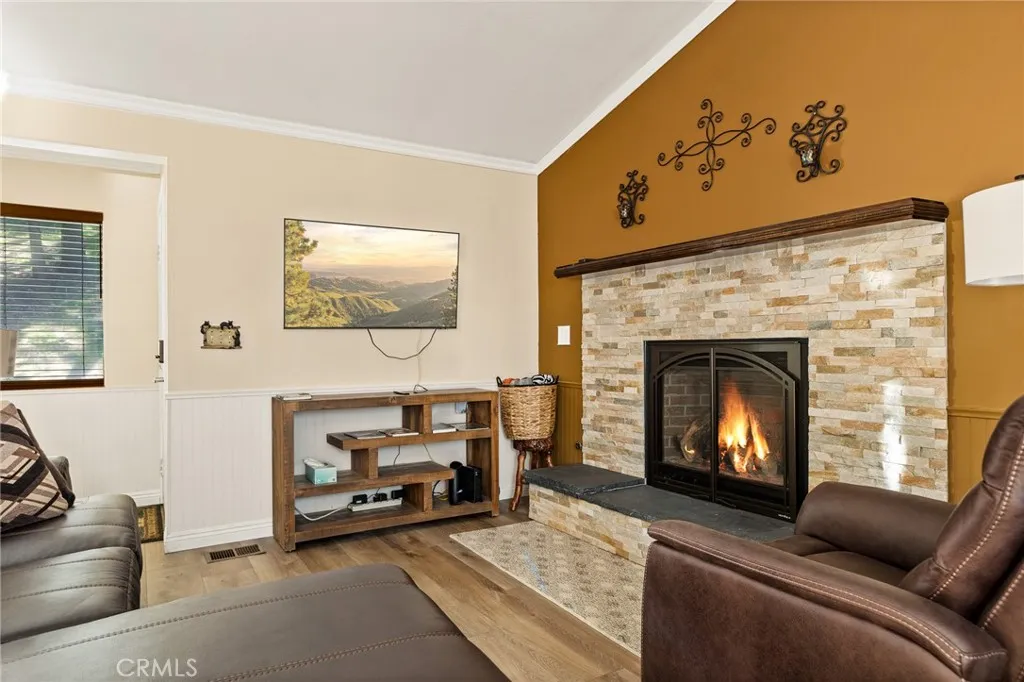 707 Virginia Court, Lake Arrowhead, California 92352 home-pic-6