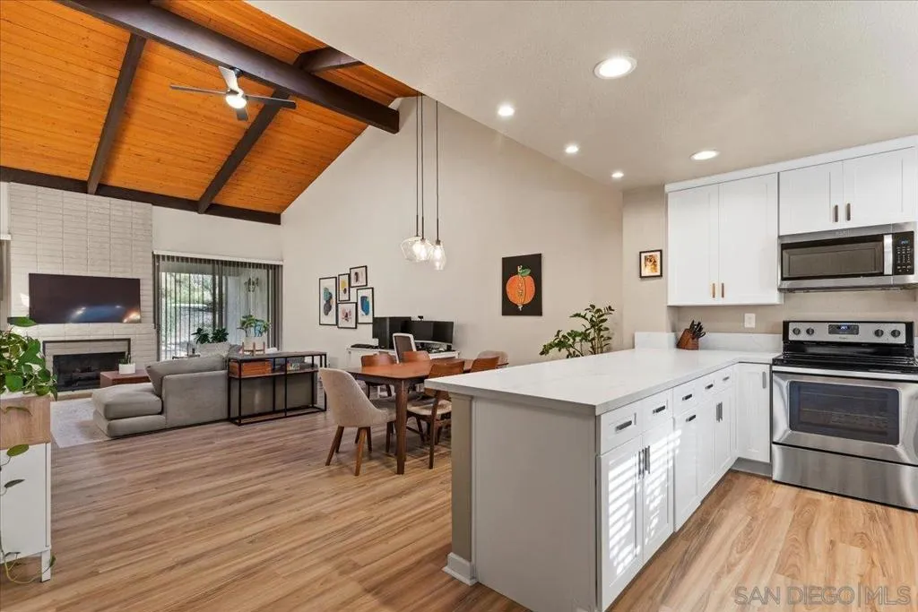 17407 Port Marnock Dr, Poway, California 92064 home-pic-1