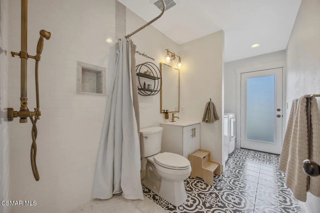 2959 Michael Drive, Newbury Park, California 91320 home-pic-26