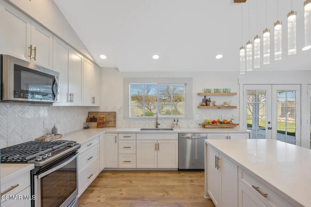2959 Michael Drive, Newbury Park, California 91320 home-pic-15