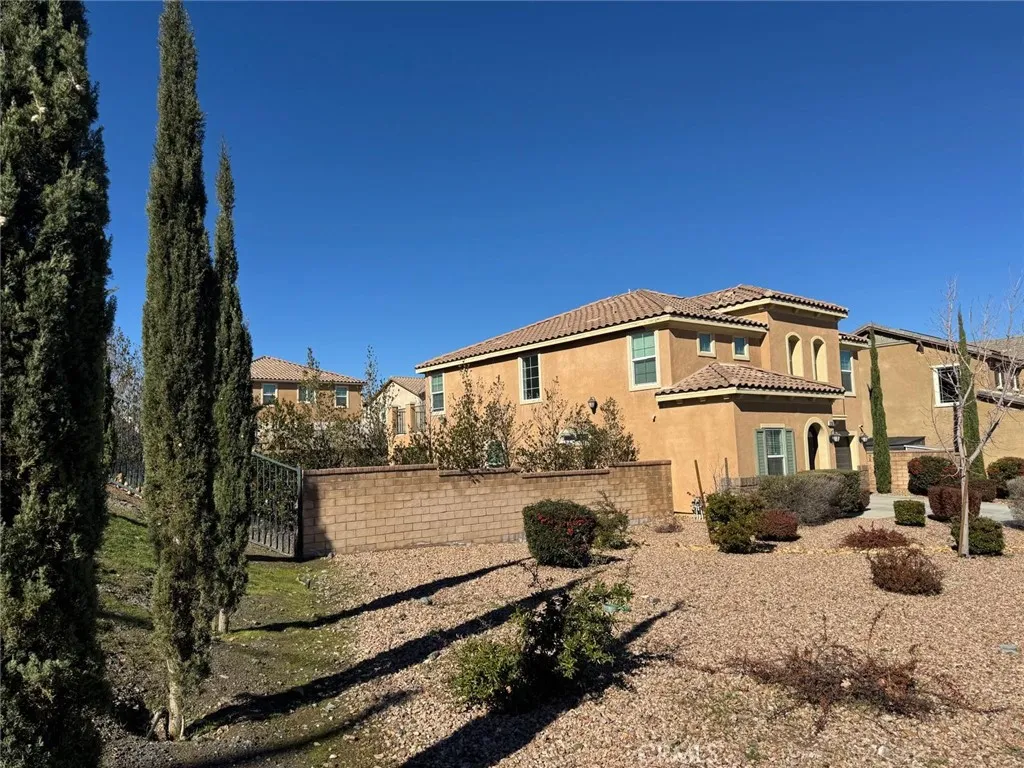 37507 Citron Place, Palmdale, California 93551 home-pic-4