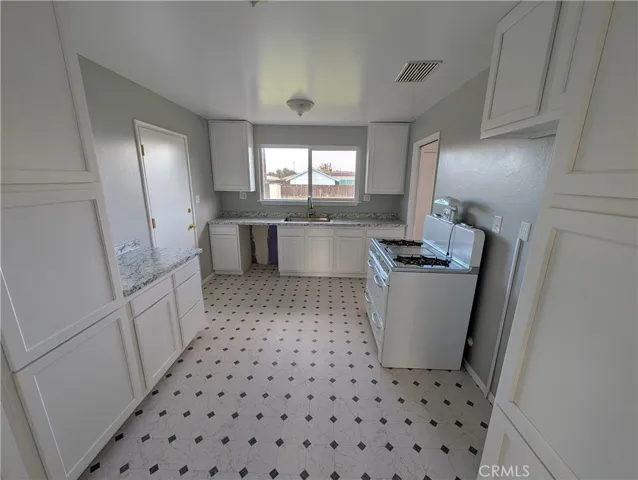 Gorgeous remodeled kitchen