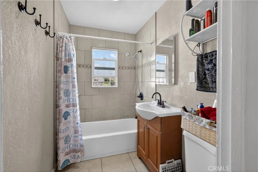 5710 Ruthelen, Los Angeles, California 90062 home-pic-11