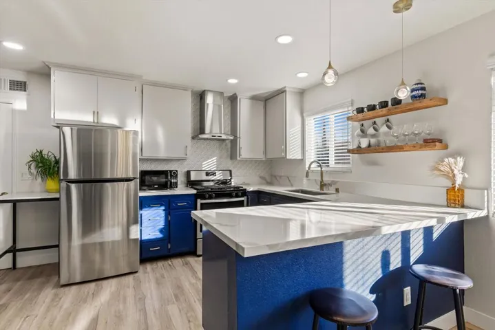 61664 Crest Circle Drive