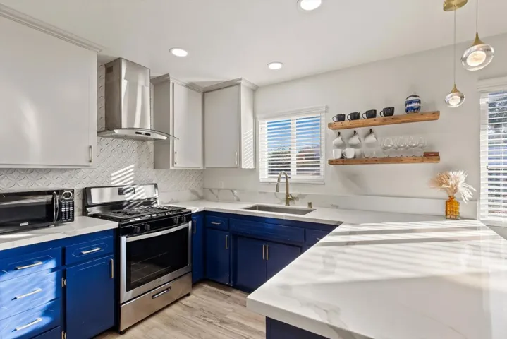 61664 Crest Circle Drive