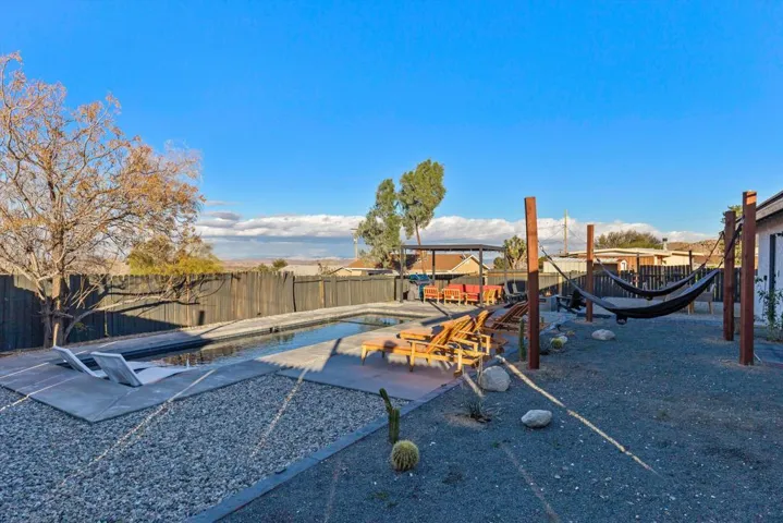 61664 Crest Circle Drive