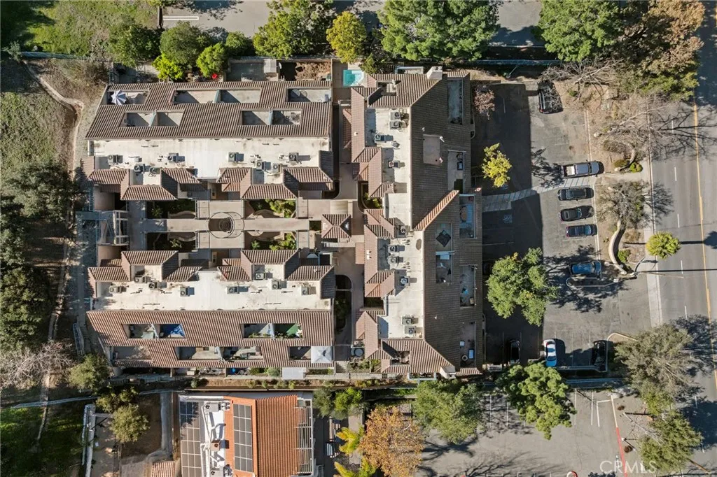 2748 Borchard, Newbury Park, California 91320 home-pic-15