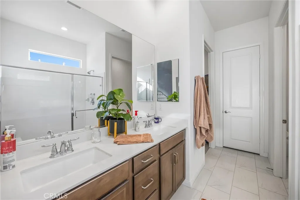 11894 Greenpeak, Corona, California 92883 home-pic-27