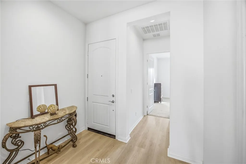 11894 Greenpeak, Corona, California 92883 home-pic-19