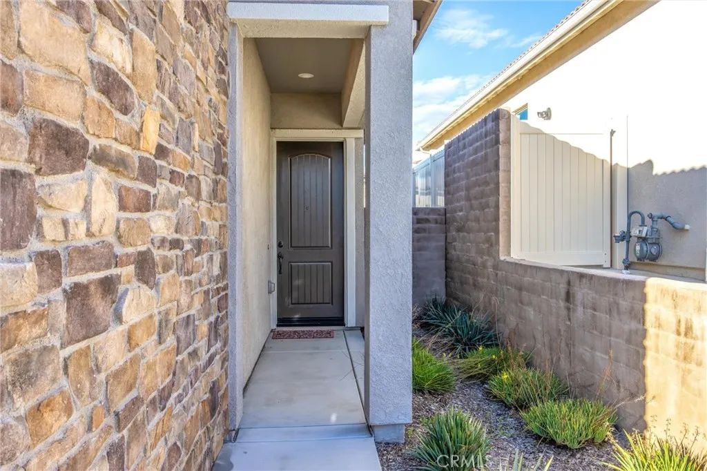 11894 Greenpeak, Corona, California 92883 home-pic-6