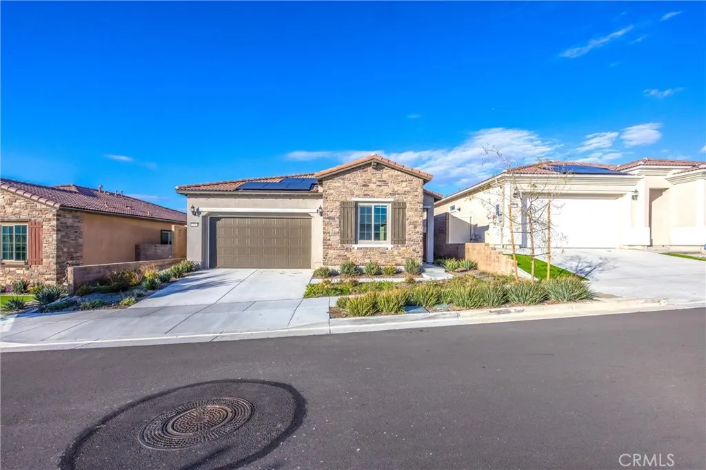 11894 Greenpeak, Corona, California 92883 home-pic-4