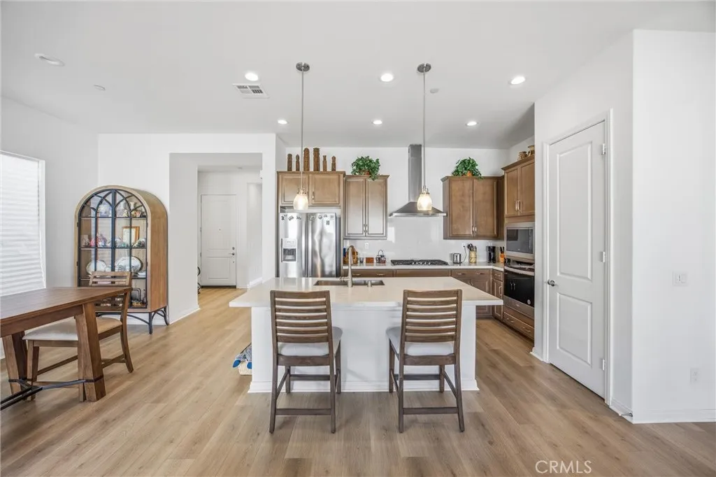 11894 Greenpeak, Corona, California 92883 home-pic-15