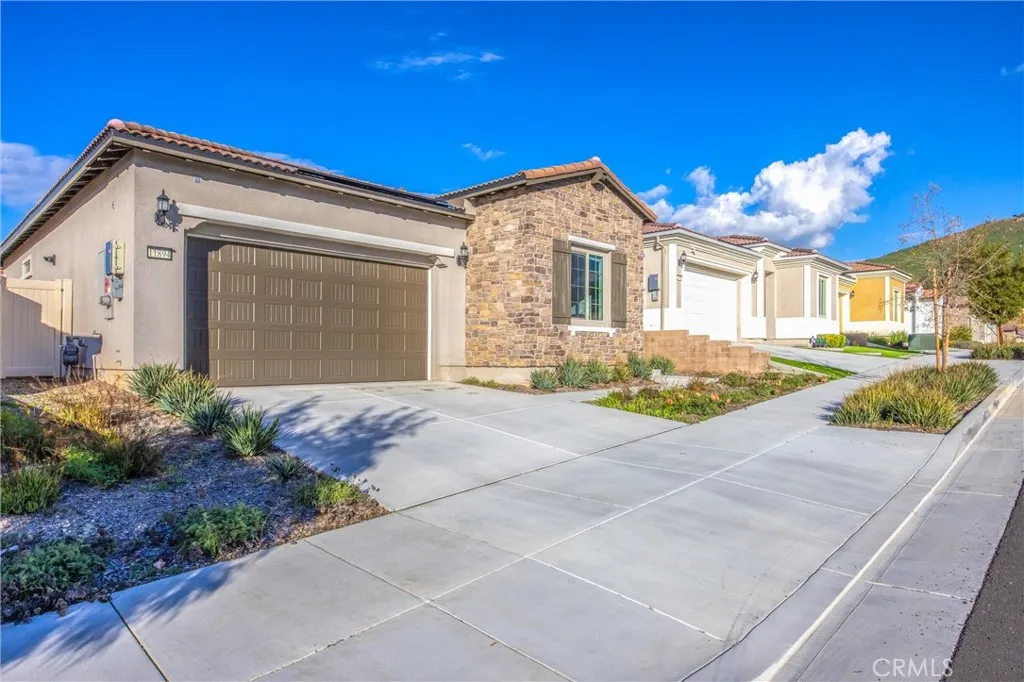 11894 Greenpeak, Corona, California 92883 home-pic-3