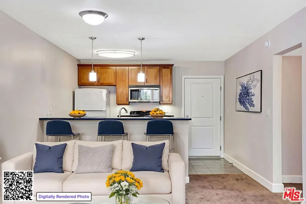 10982 Roebling Avenue 434, Los Angeles, California 90024 home-pic-5