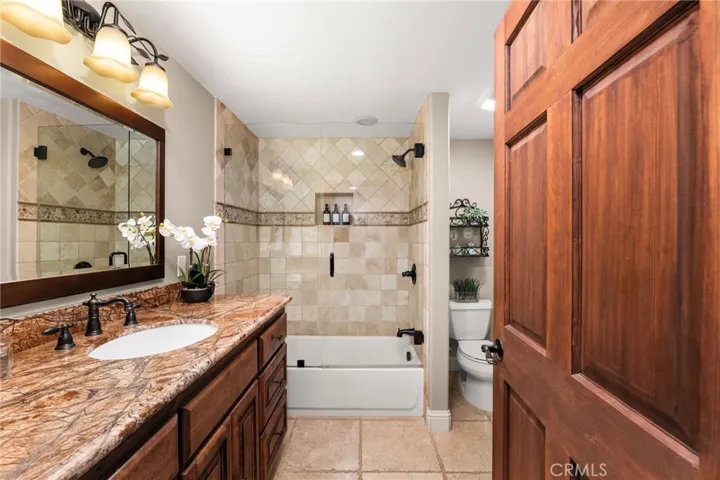 Full Guest Bathroom for Bedrooms #2 and #3