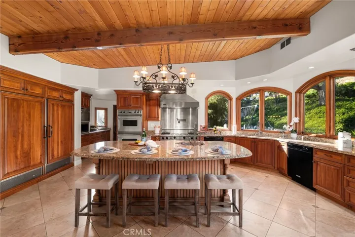 Breakfast bar