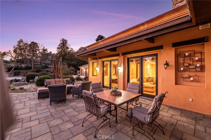 Front deck perfect for sun sets