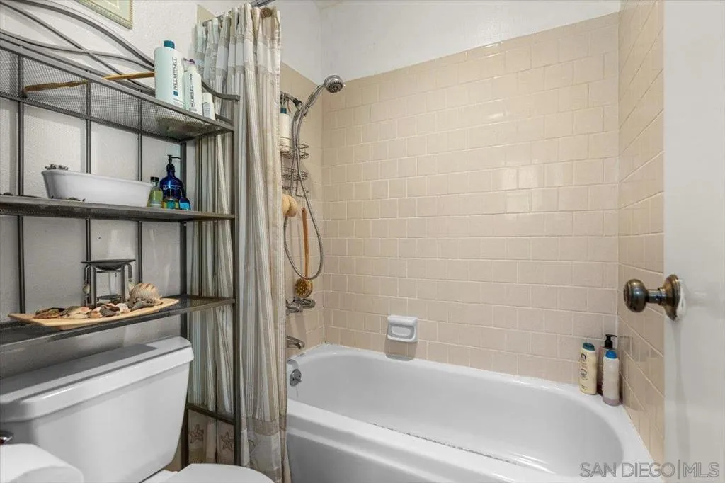 6566 Glidden Lane, San Diego, California 92111 home-pic-19
