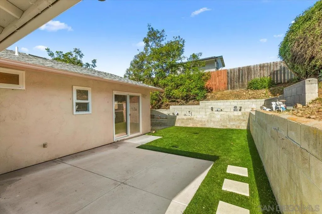6566 Glidden Lane, San Diego, California 92111 home-pic-21