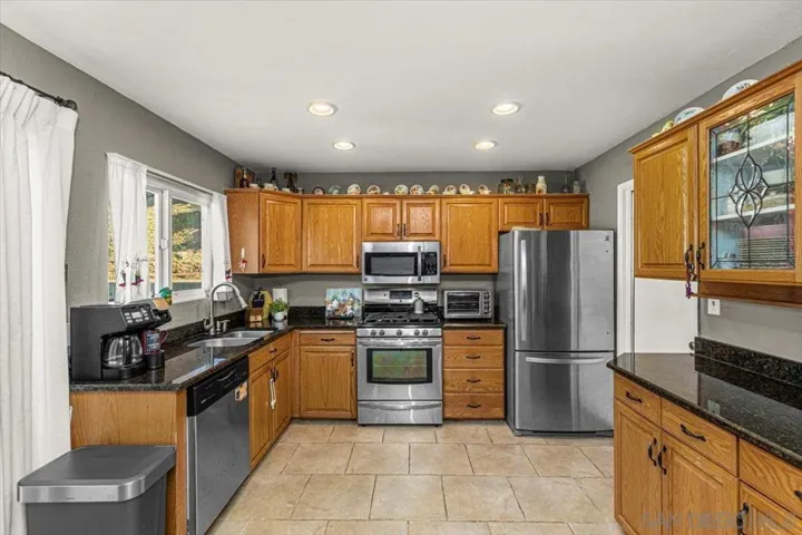 6566 Glidden Lane, San Diego, California 92111