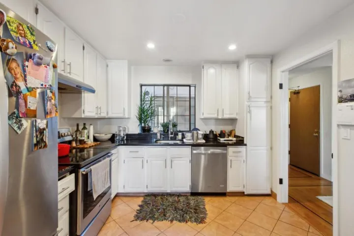 1615 Oakdale Avenue, San Francisco, California 94124