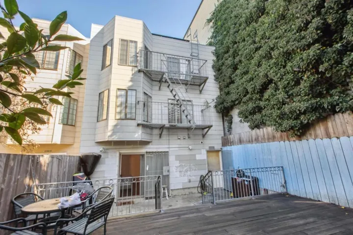 1615 Oakdale Avenue, San Francisco, California 94124