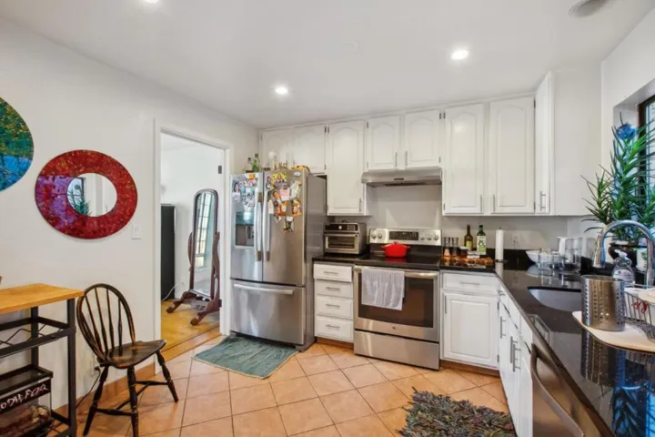1615 Oakdale Avenue, San Francisco, California 94124