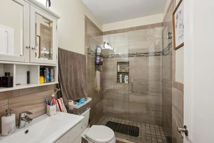 1615 Oakdale Avenue, San Francisco, California 94124
