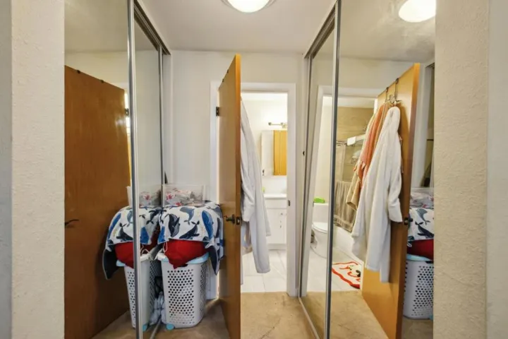 1615 Oakdale Avenue, San Francisco, California 94124