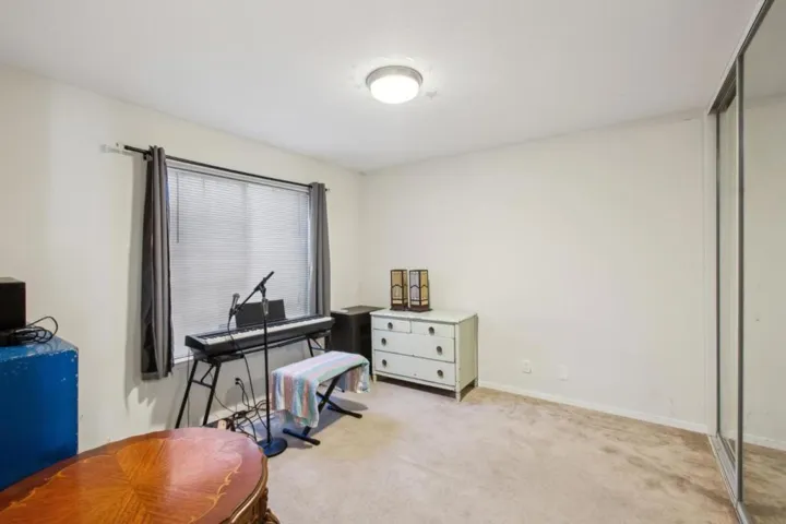 1615 Oakdale Avenue, San Francisco, California 94124