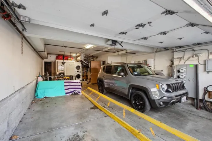 1615 Oakdale Avenue, San Francisco, California 94124