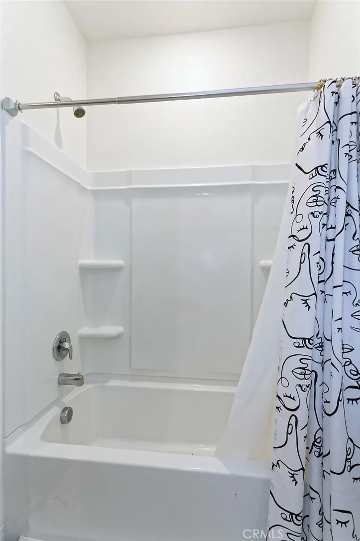 12268 Verano, Victorville, California 92392 home-pic-14