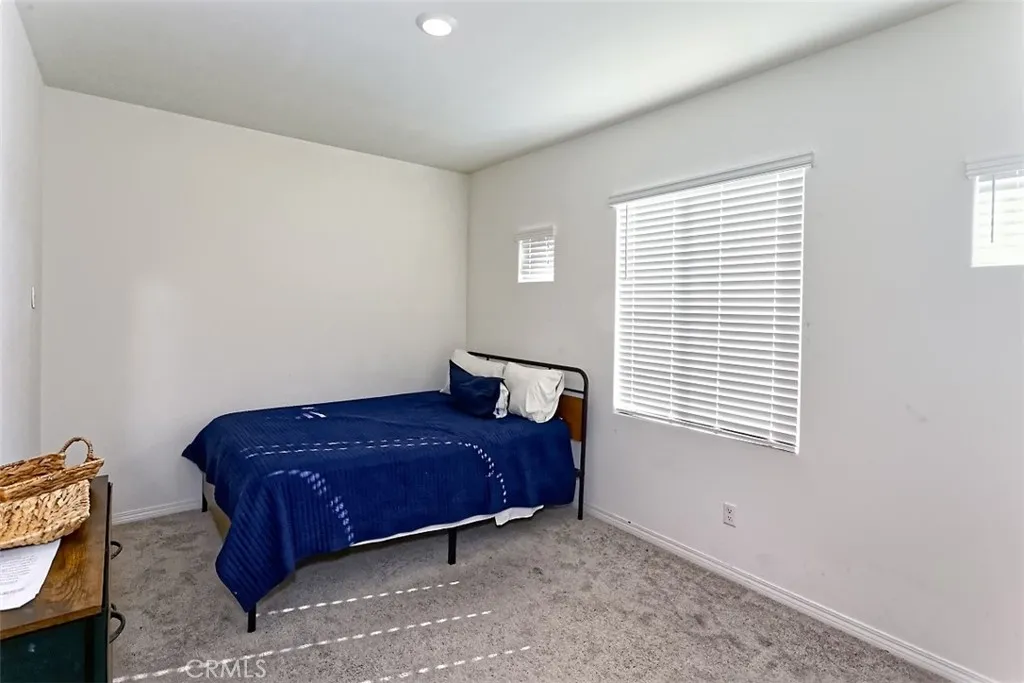 12268 Verano, Victorville, California 92392 home-pic-17