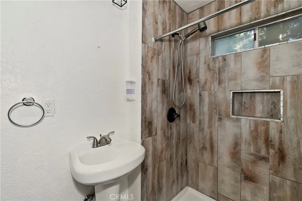 26331 Alpine, Twin Peaks, California 92391 home-pic-14