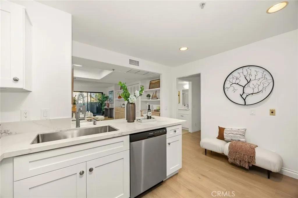 321 N Orange Avenue 103, Monterey Park, California 91755 home-pic-11