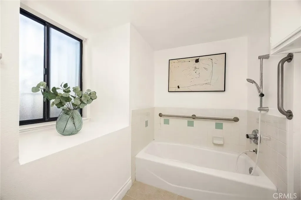 321 N Orange Avenue 103, Monterey Park, California 91755 home-pic-14