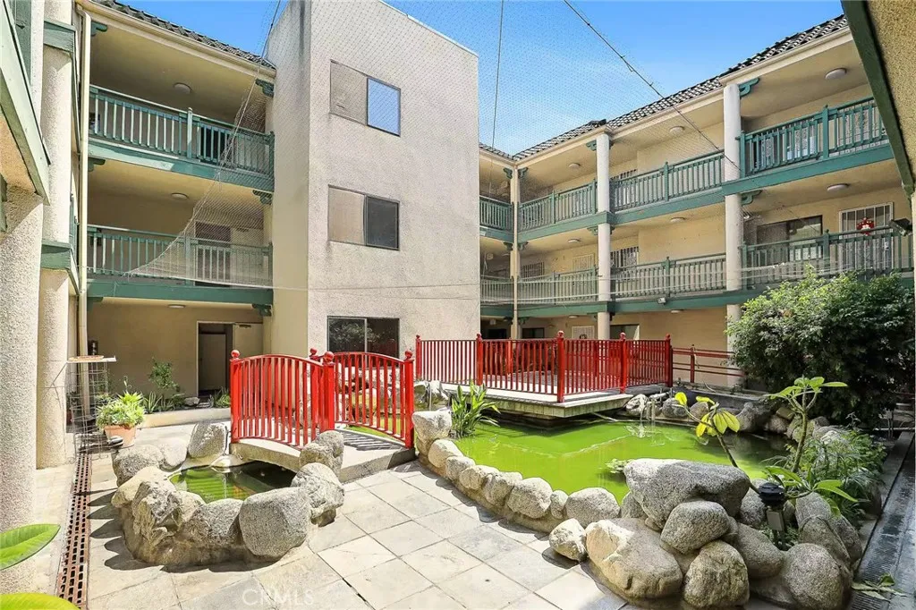 321 N Orange Avenue 103, Monterey Park, California 91755 home-pic-19