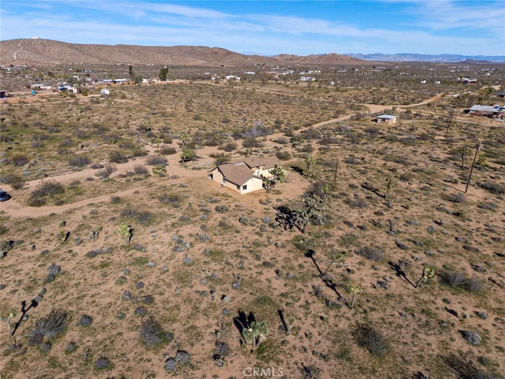 59375 Breezy, Yucca Valley, California 92284 home-pic-46