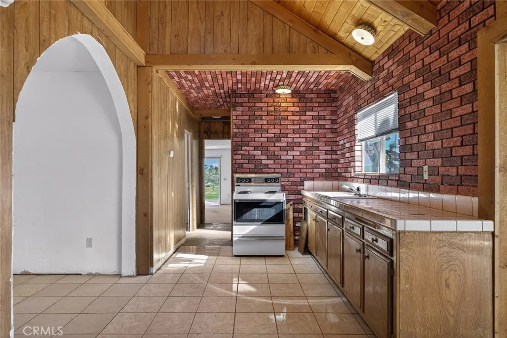 59375 Breezy, Yucca Valley, California 92284 home-pic-8