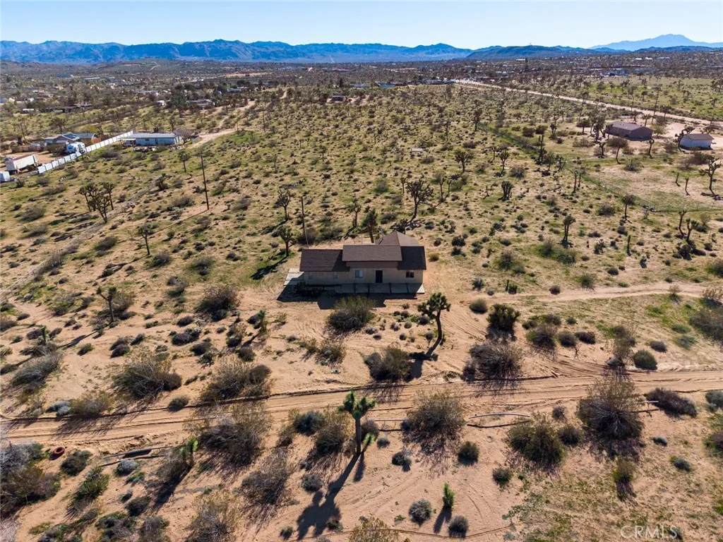 59375 Breezy, Yucca Valley, California 92284 home-pic-43