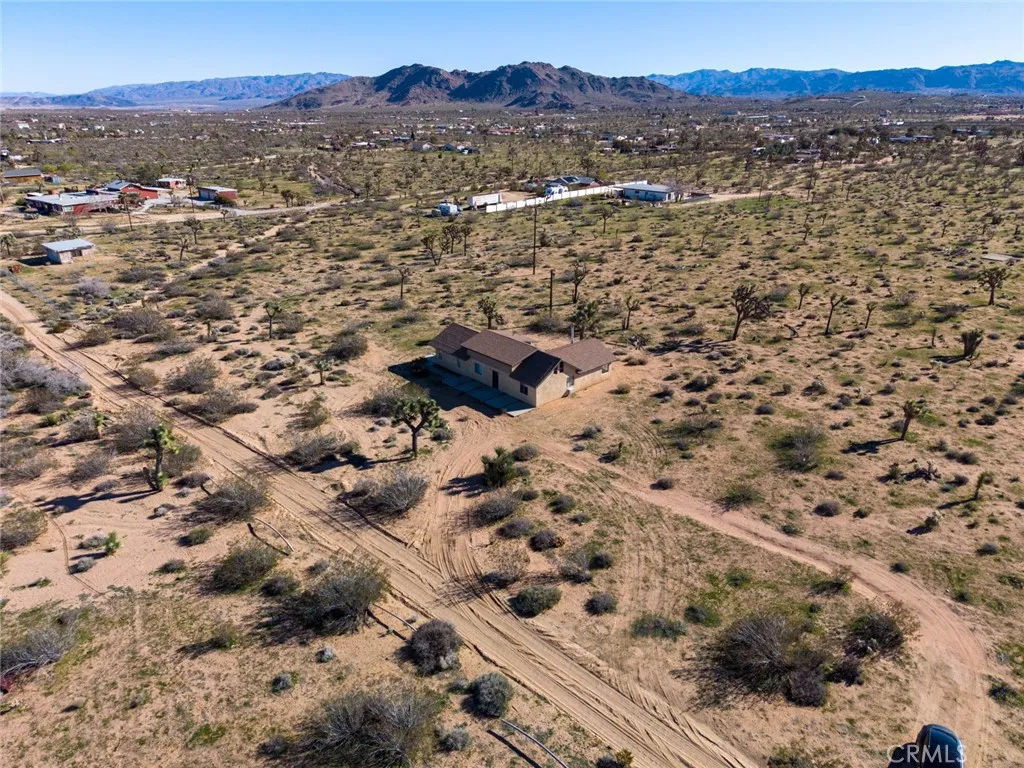 59375 Breezy, Yucca Valley, California 92284 home-pic-44