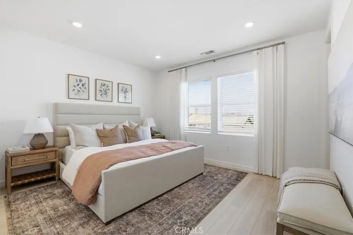 PHOTOS OF THE MODEL EXTERIOR ELEVATIONS, FEATURES AND FINISHES MAY VARY