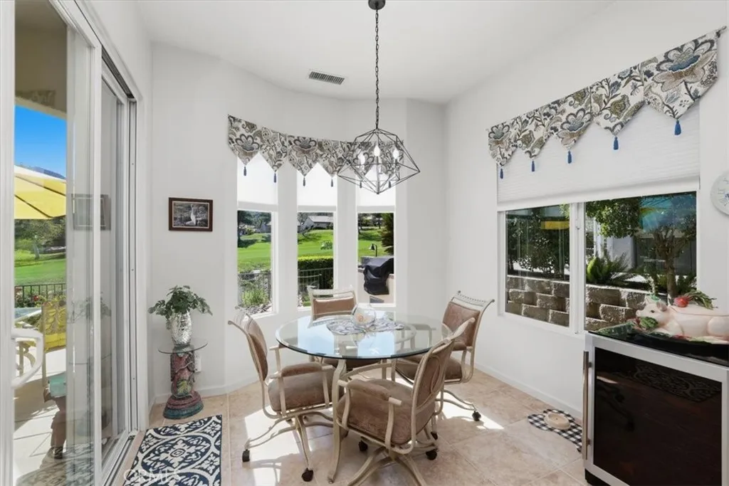 9359 Robinson, Corona, California 92883 home-pic-22