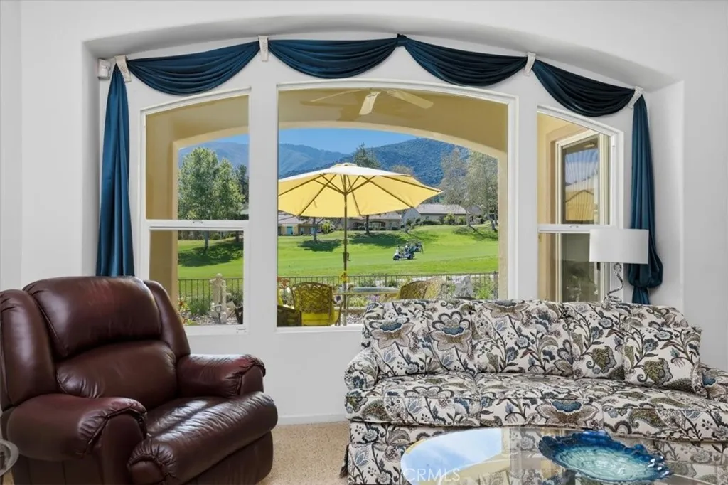 9359 Robinson, Corona, California 92883 home-pic-12