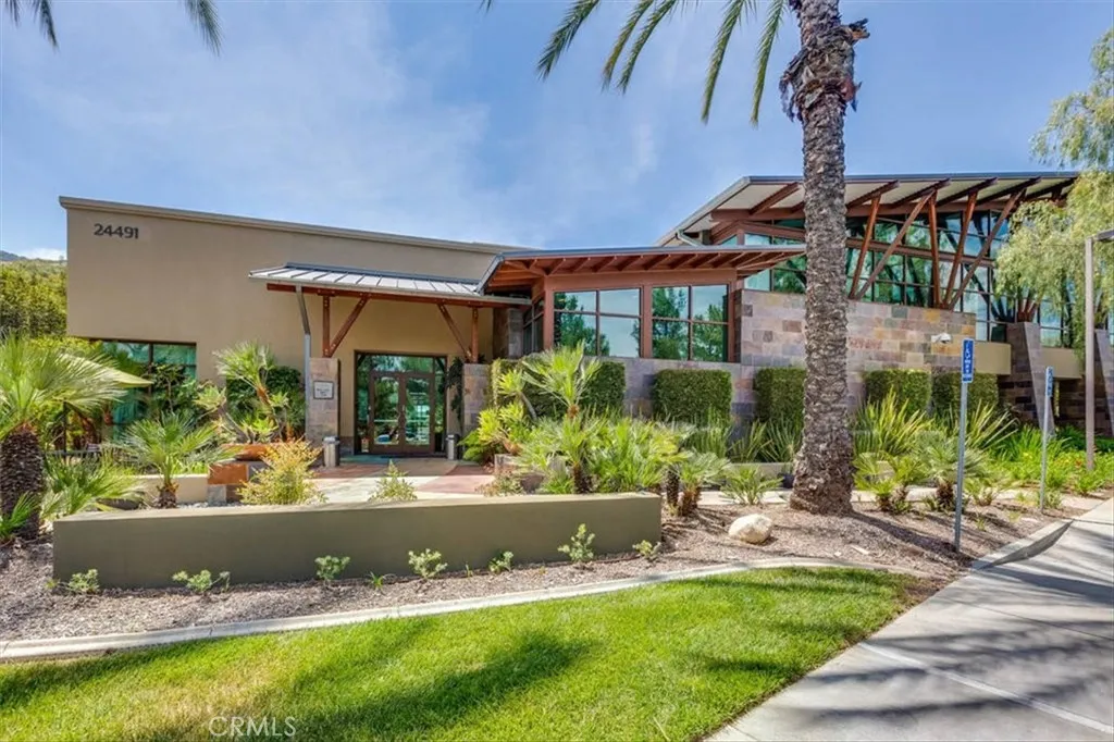 9359 Robinson, Corona, California 92883 home-pic-37