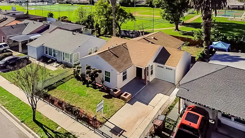917 S Aprilia, Compton, California 90220 home-pic-22