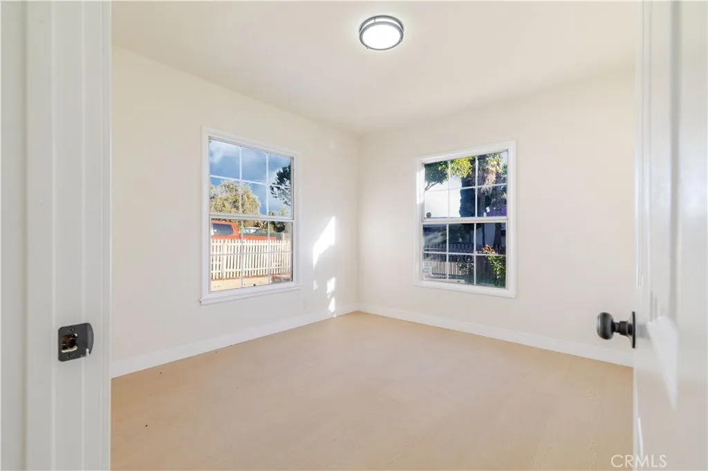 917 S Aprilia, Compton, California 90220 home-pic-14