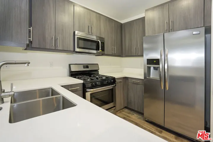 6925 Knowlton Place 302, Los Angeles, California 90045