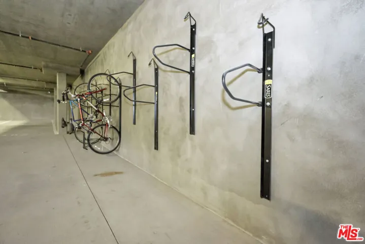 6925 Knowlton Place 302, Los Angeles, California 90045